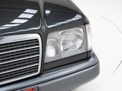 Mercedes Benz 220 E \'94 