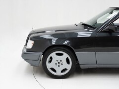 Mercedes Benz 220 E \'94 