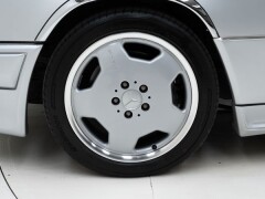 Mercedes Benz E 36 AMG + Hardtop \'95 