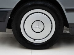 Mercedes Benz 230E \'88 