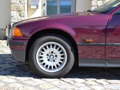 BMW 320I COUPE E36