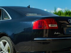 Audi A8 L W12 