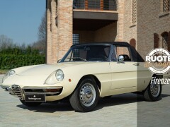 Alfa Romeo SPIDER 1750 VELOCE \"OSSO DI SEPPIA\" 