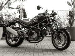 Ducati Monster 900 Club Italia 