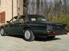 Daimler XJ 40 