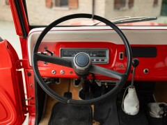 Jeep COMANDO 