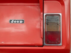 Jeep COMANDO 