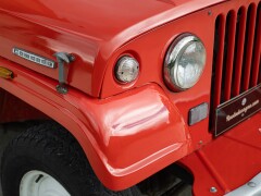 Jeep COMANDO 