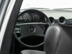 Mercedes Benz 240 TD 