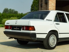 Mercedes Benz 190 E 