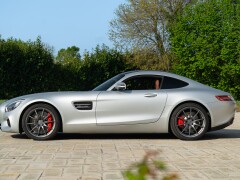 Mercedes Benz AMG GT S 
