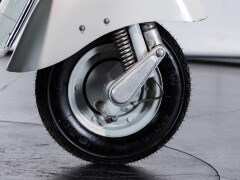 Piaggio VESPA 125 FARO BASSO 