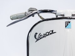 Piaggio VESPA 125 FARO BASSO 