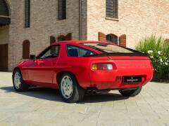 Porsche 928 S 