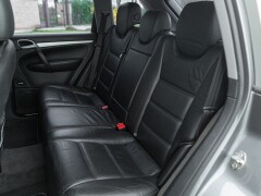 Porsche CAYENNE TURBO 