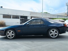 Porsche 928 