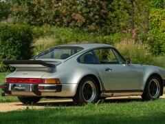 Porsche PORSCHE 930 (911) 3.0 TURBO 