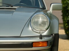 Porsche PORSCHE 930 (911) 3.0 TURBO 