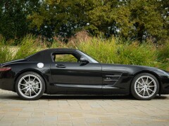 Mercedes Benz SLS AMG Roadster 