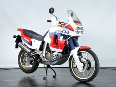 Honda AFRICA TWIN 750 