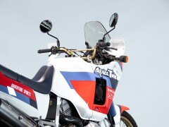 Honda AFRICA TWIN 750 