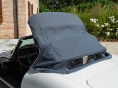 Jaguar E-TYPE I° SERIE 4.2 ROADSTER 
