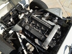 Jaguar E-TYPE I° SERIE 4.2 ROADSTER 