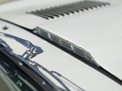 Jaguar E-TYPE I° SERIE 4.2 ROADSTER 