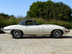 Jaguar E-TYPE I° SERIE 4.2 ROADSTER 