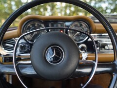 Mercedes Benz 280 SL 